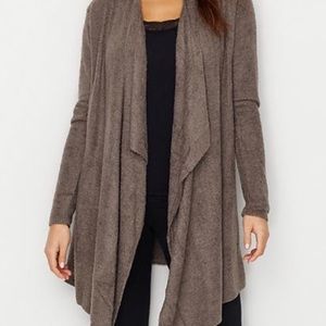 NWT Barefoot Dreams Bamboo Chic Lite Calypso Wrap